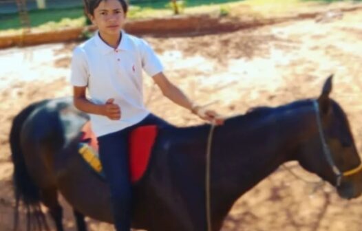 Adolescente morre ao cair de cavalo em clube de vaquejada no interior do Ceará