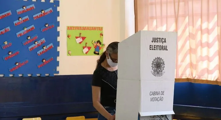 Saiba se é obrigatório votar no segundo turno