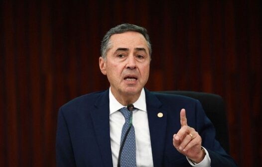 Barroso marca para sexta-feira julgamento do piso nacional da enfermagem