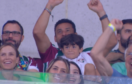 Após aparecer na torcida do Fluminense contra o Fortaleza, Alberto Bial se justifica: ‘Vibrei por aparecer no telão’