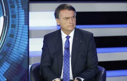 Bolsonaro critica Lula e promete aumento real para o salário mínimo em sabatina da Record TV