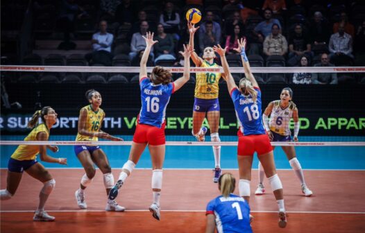 Brasil garante vitória em estreia no Mundial de vôlei feminino