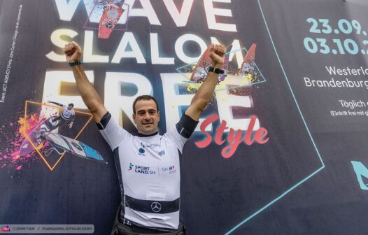 Cearense Marcilio Browne é campeão mundial de windsurf wave