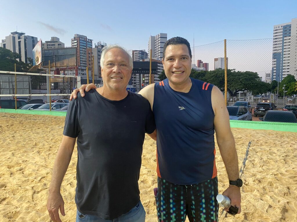 Comissão técnica do Fortaleza/Basquete Cearense visita treino do Rede Cuca Vôlei