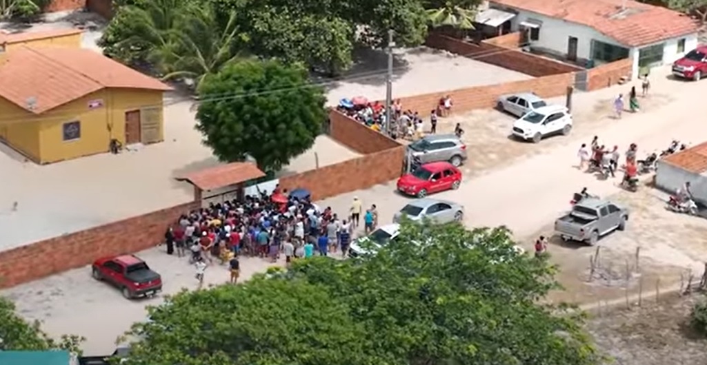 Diocese de Sobral emite comunicado sobre criança que atrai multidão em busca de milagres