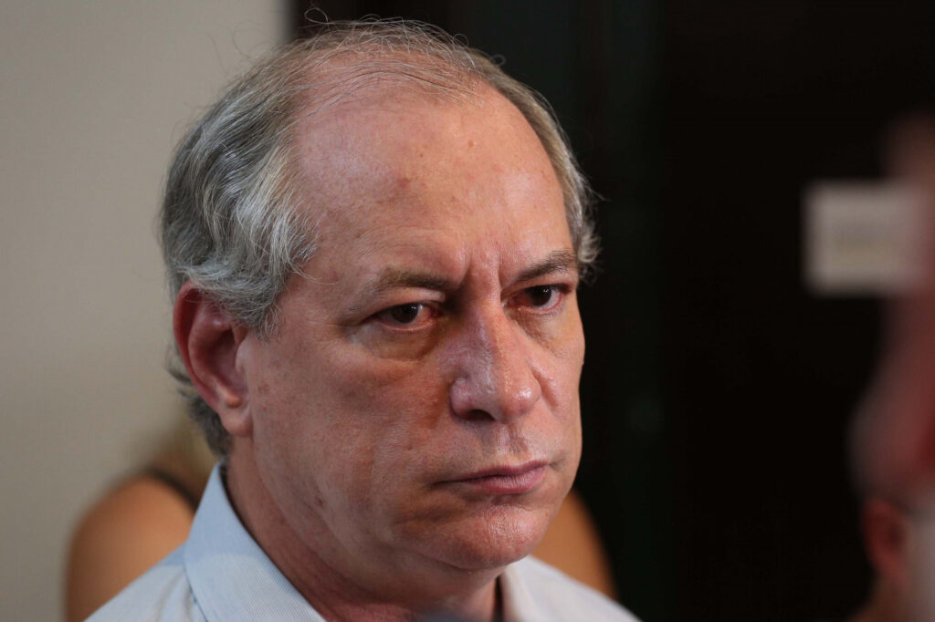 Filiados ao PDT lançam manifesto contra Ciro e em apoio a voto útil em Lula