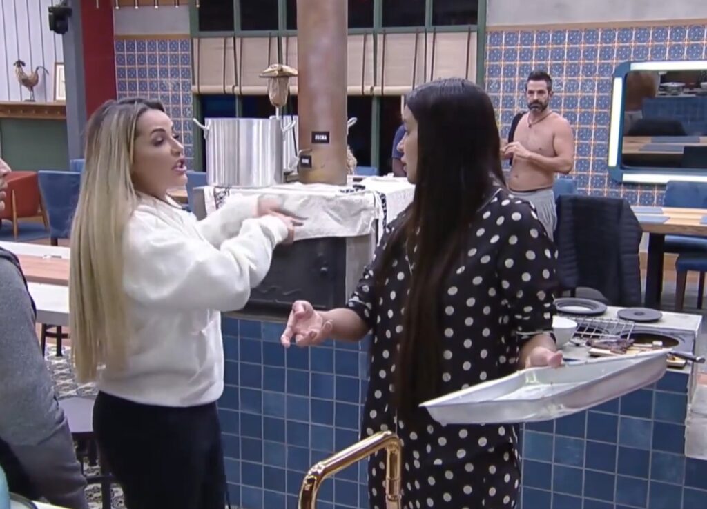 Kerline briga com Deolane após decisão de Tiago