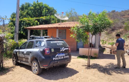 Mãe e filha são baleadas na porta de casa no interior do Ceará