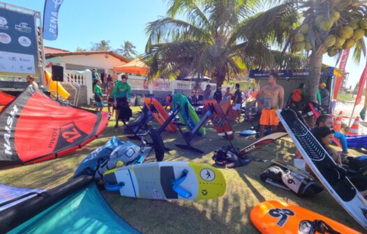 Molokabra: evento no litoral cearense reúne grandes nomes do kitesurfe até o próximo sábado (10)