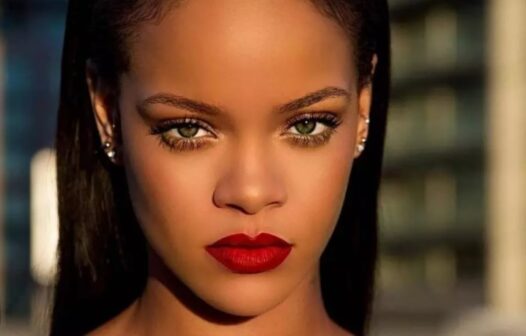 Rihanna é anunciada como atração do show do intervalo do Super Bowl LVII