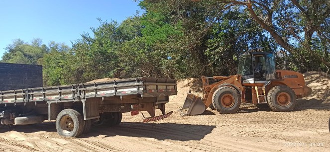 Trio é preso por extração ilegal de areia no interior do Ceará