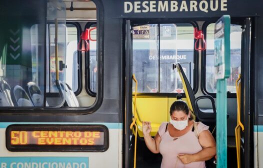 Uso de máscaras de proteção deixa de ser obrigatório em transporte público no Ceará