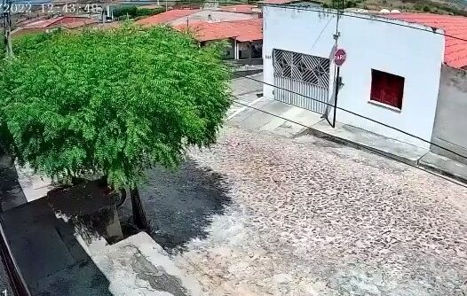 Câmera flagra momento em que tremor de terra é registrado no interior do Ceará