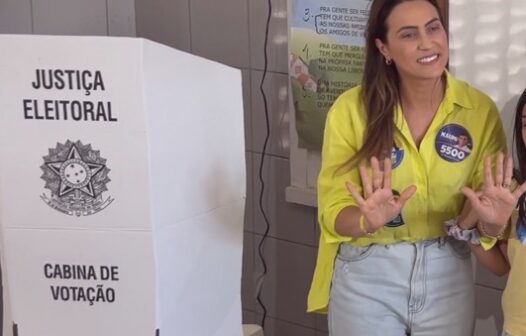 Candidata ao Senado, Érika Amorim vota em Caucaia, na Grande Fortaleza