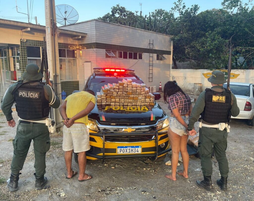 Casal apresenta “nervosismo” e é preso com 92 kg de maconha no Crato