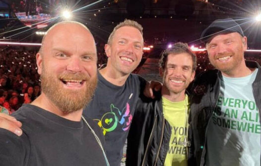 Coldplay anuncia adiamento de oito shows no Brasil