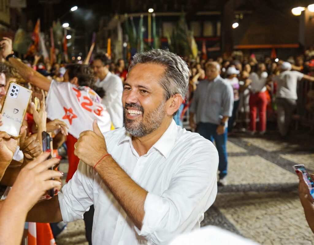 Elmano Freitas (PT) vence disputa e é eleito governador do Ceará