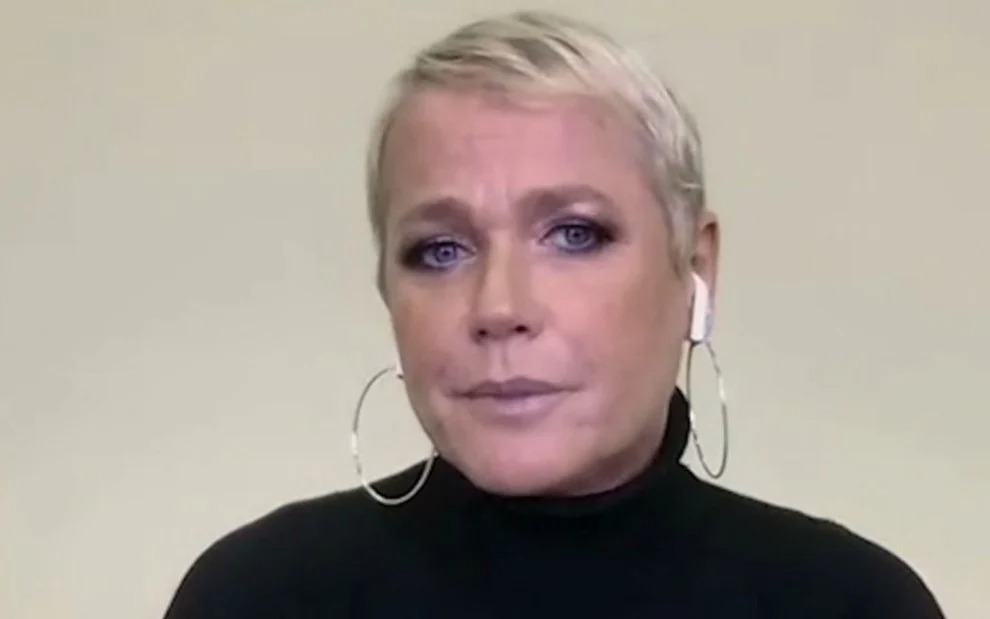 Em protesto, Xuxa grava vídeo e repudia falas de Bolsonaro sobre jovens venezuelanas estou enojada