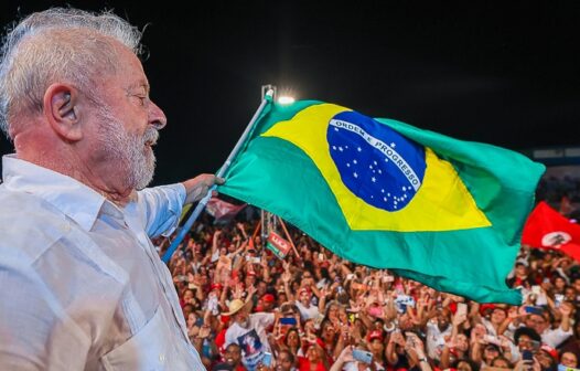 Lula é o primeiro presidente a ser eleito três vezes no Brasil