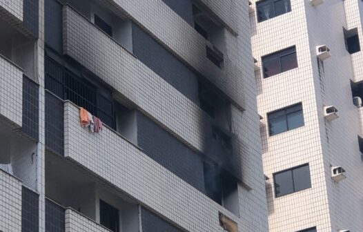 Mãe e filha morrem durante incêndio em apartamento na área nobre de Fortaleza