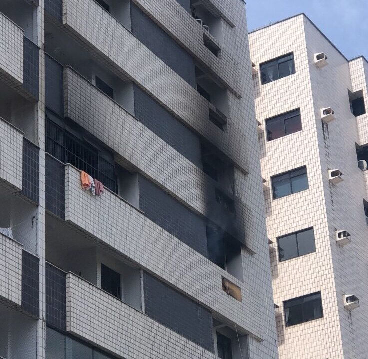 Mãe e filha morrem durante incêndio em apartamento na área nobre de Fortaleza