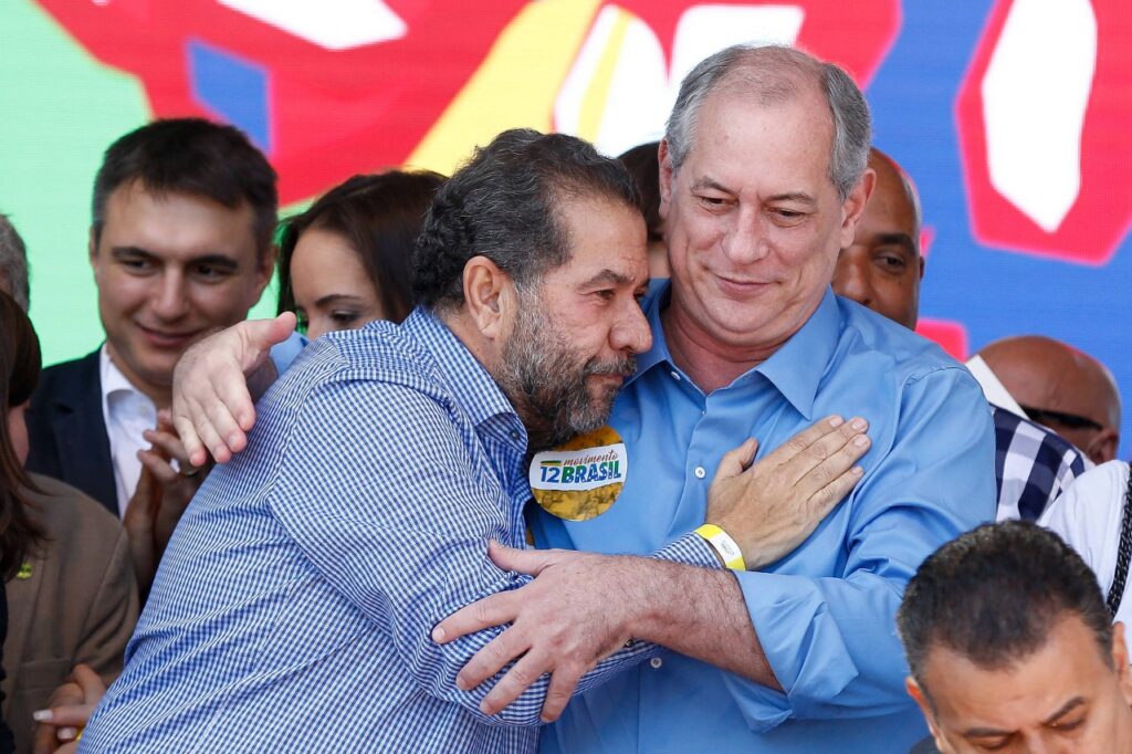 Em decisão unânime, PDT de Ciro Gomes anuncia apoio a Lula no segundo turno