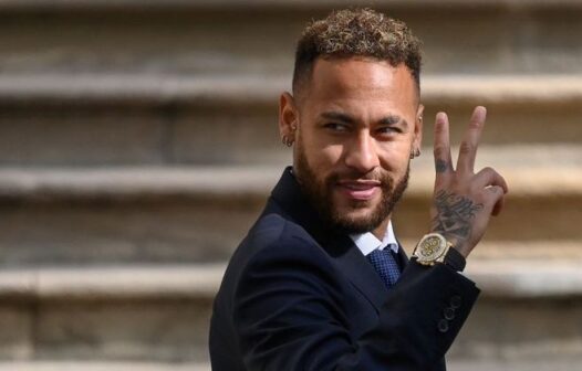 Promotoria da Espanha retira acusações de corrupção contra Neymar no caso de transferência para o Barcelona