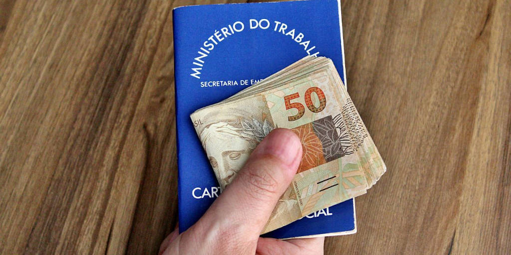 Saiba quando o 13º salário deve ser pago