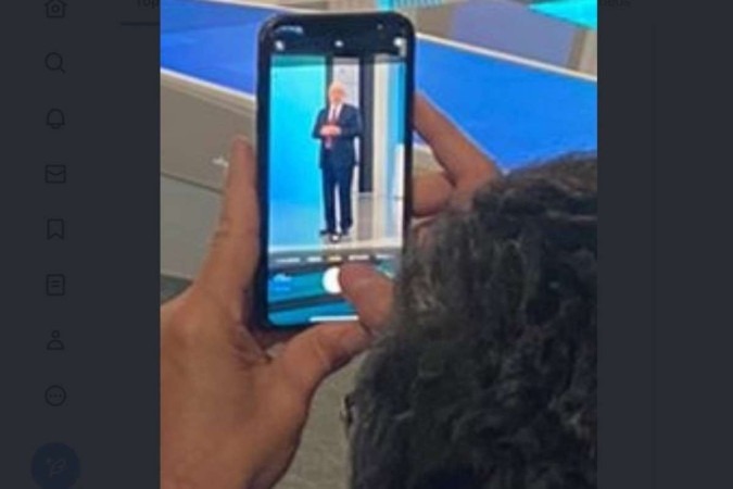 Sergio Moro é flagrado tirando foto de Lula durante debate