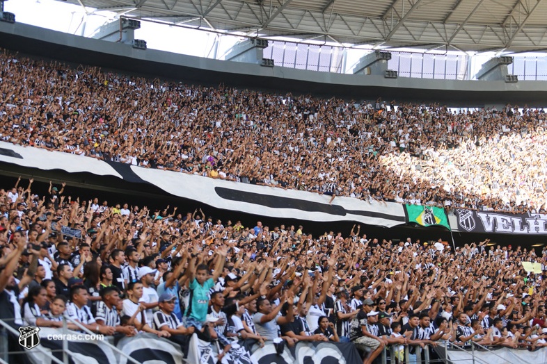 Com ingressos a partir de R$ 10, Ceará faz promoção para jogo contra Goiás