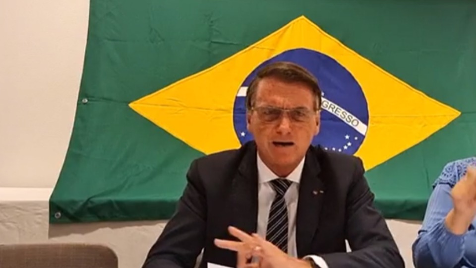 Fui, sim, admite Bolsonaro sobre vídeo em loja de maçonaria