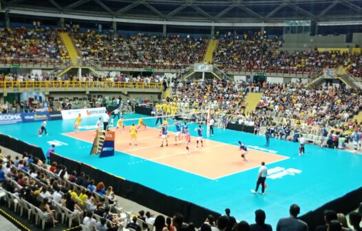 Público lota ginásio e vê Rede Cuca Vôlei fazer jogo duro com o Cruzeiro