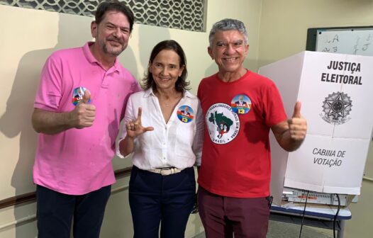 Senador Cid Gomes e governadora Izolda Cela votam em Sobral