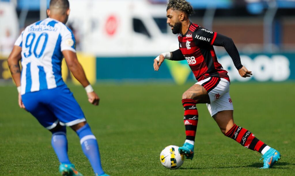 Flamengo recebe Avaí no seu último jogo da temporada