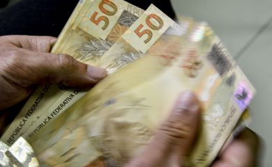 Auxílio Brasil: novas parcelas são pagas nesta sexta-feira (25)