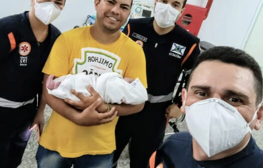 Bombeiro faz parto da própria filha dentro de carro, no interior do Ceará