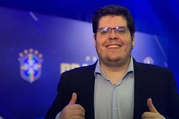 Casimiro bate recorde de live mais assistida do YouTube Brasil com jogo do Brasil