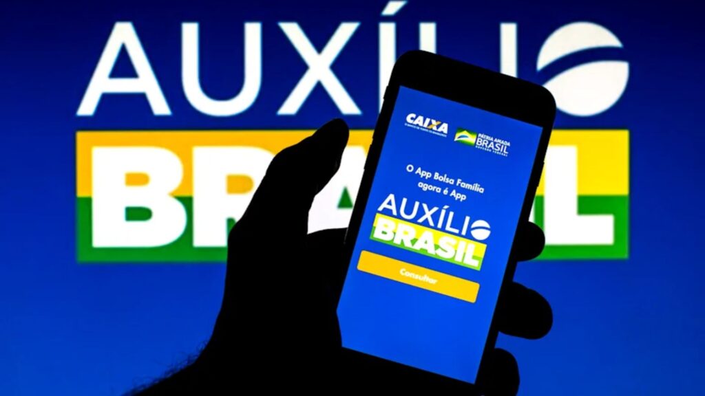 Confira data do pagamento do Auxílio Brasil de novembro