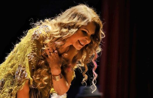 Elba Ramalho realiza show em Caucaia neste domingo (20)