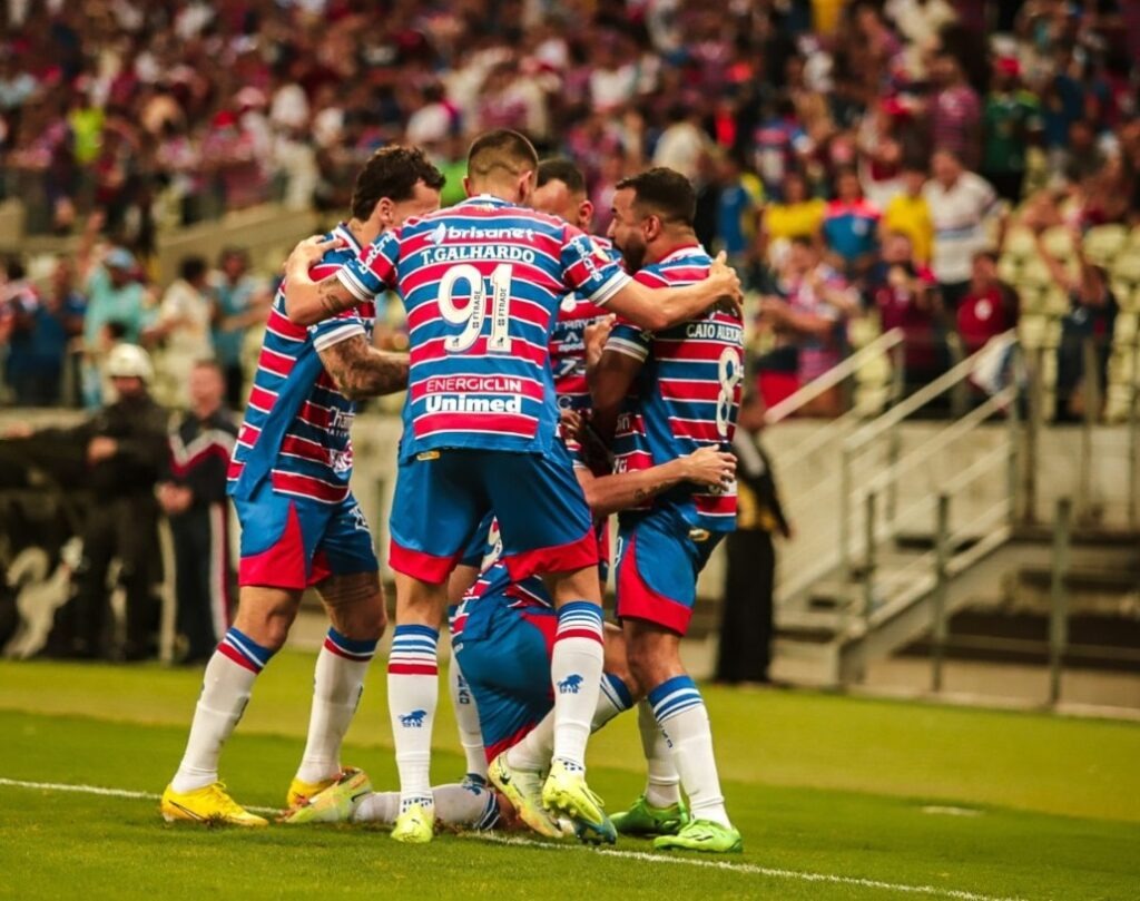 Fortaleza enfrenta o Bragantino em casa de olho em uma vaga na Pré-Libertadores