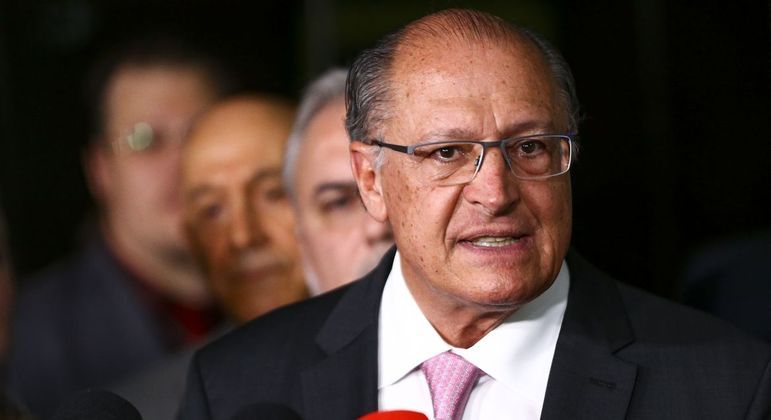 Geraldo Alckmin anuncia novos nomes do governo de transição, entre eles Guido Mantega