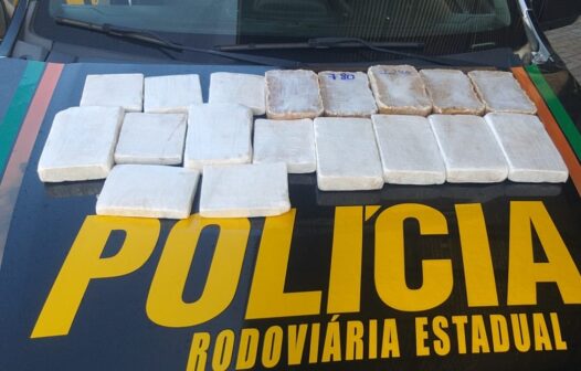 Homem é preso com 18 tabletes de crack e de cocaína em Paracuru