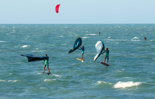 Ceará recebe campeonato de wingfoil, categoria do kitesurf