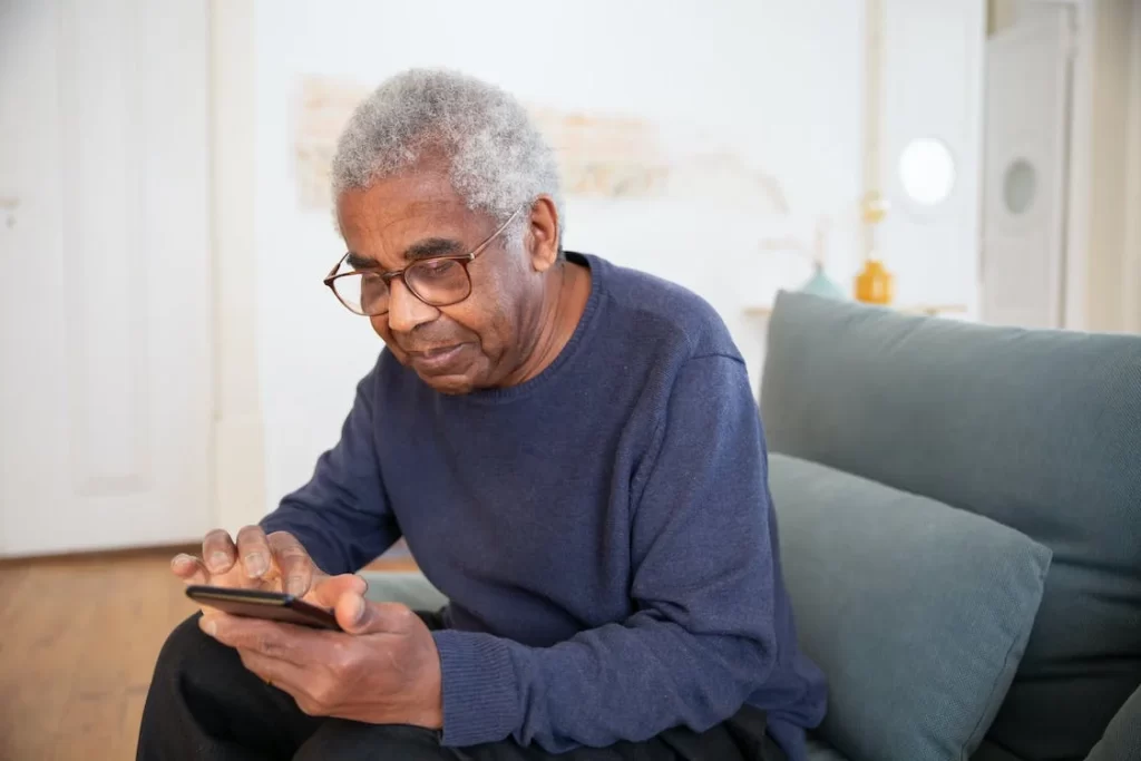 Novembro Azul: confira benefícios do INSS para homens em tratamento do câncer de próstata