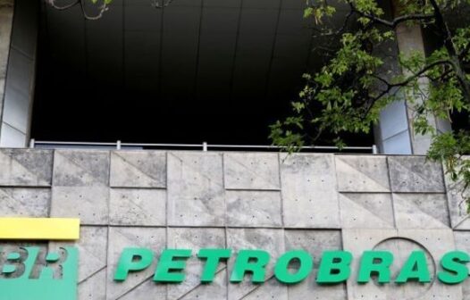 Petrobras aprova dividendos de R$ 43,6 bi no 3º trimestre