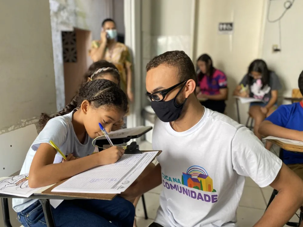 Rede Cuca oferta serviços gratuitos no bairro Conjunto Palmeiras até sábado (26)