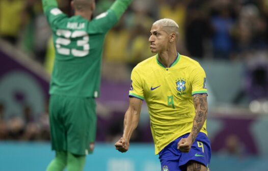 Com Richarlison inspirado, Brasil vence a Sérvia na estreia da Copa do Mundo