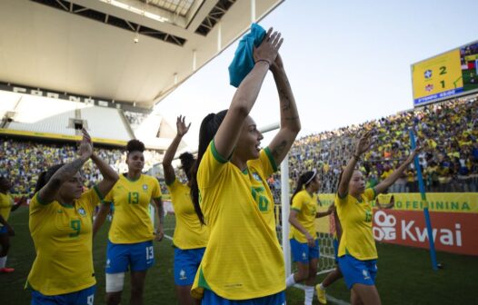 Seleção feminina bate Canadá nos acréscimos em último amistoso de 2022