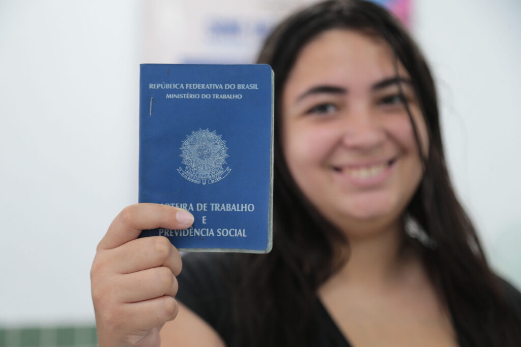 Sine Municipal oferta 896 vagas de trabalho em Fortaleza