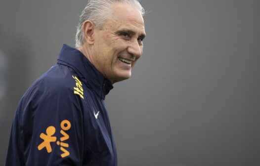 Tite não confirma substitutos de Danilo e Neymar em jogo contra Suíça